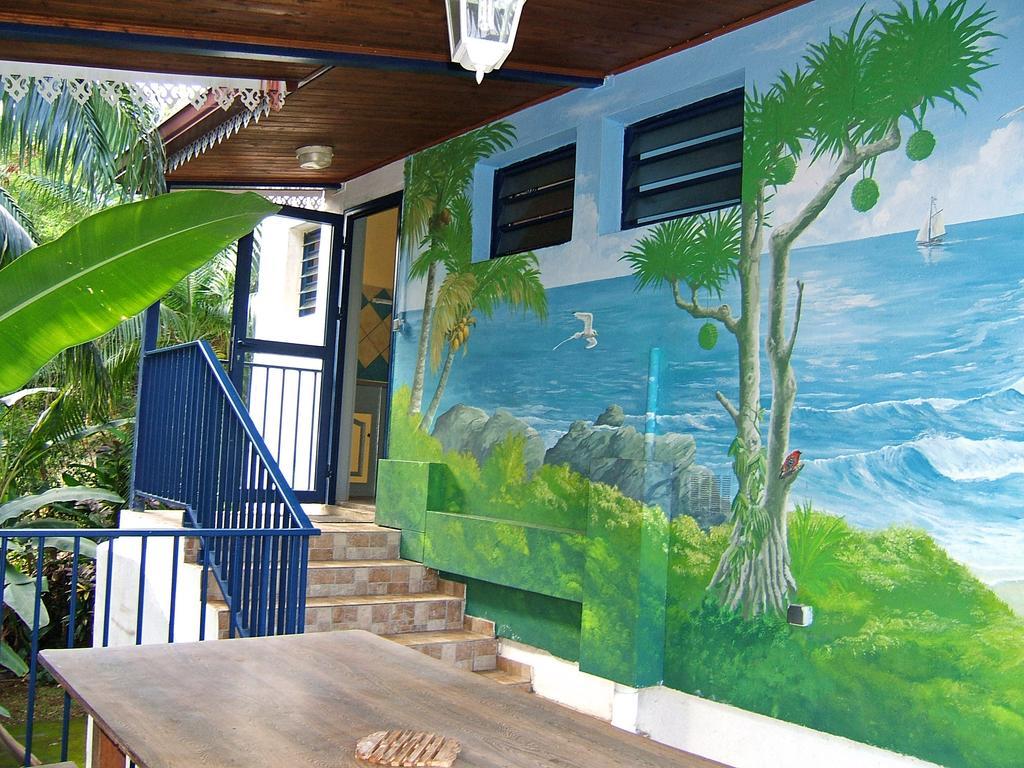 Holiday Home La Caverne Des Hirondelles แซ็ง-โฌเซฟ ภายนอก รูปภาพ